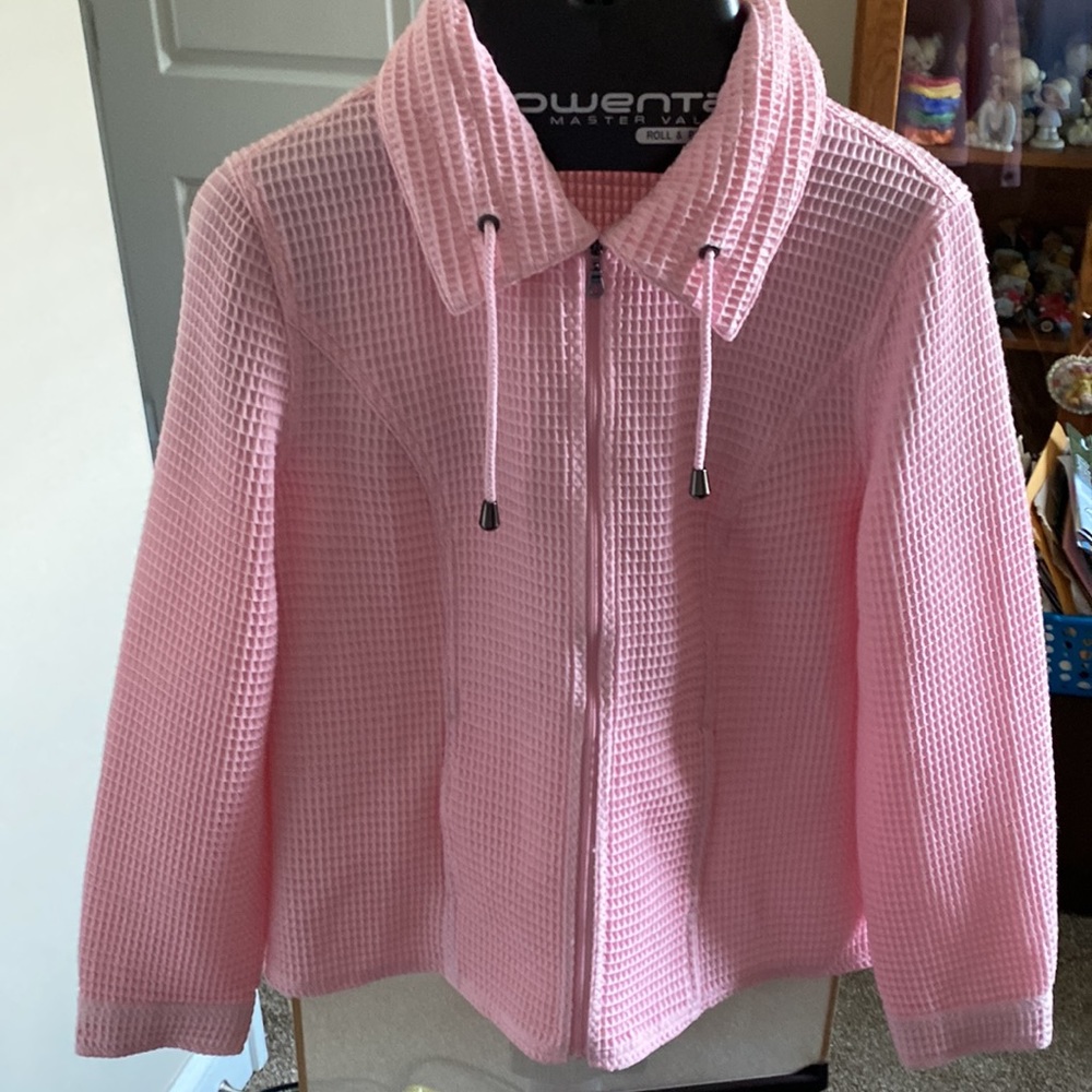 Like new jacket - Picture 2 of 9